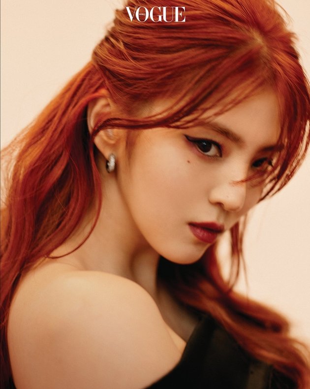10 Photos of Han So Hee in Latest Photoshoot, Radiating Supermodel Visual - Beautiful with Bold Makeup