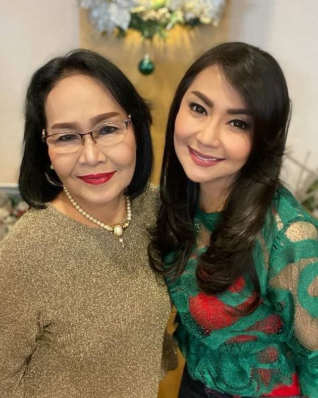 10 Photos of Tessa Kaunang's Mother, a Pastor who is also an Everlasting Young Socialite