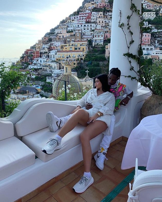 10 Intimate Photos of Travis Scott that Kylie Jenner Hasn't Deleted from Instagram