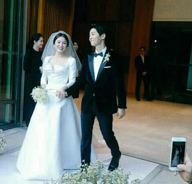 10 FOTO MOMEN BAHAGIA SONG SONG COUPLE, DARI PREWED SAMPAI 