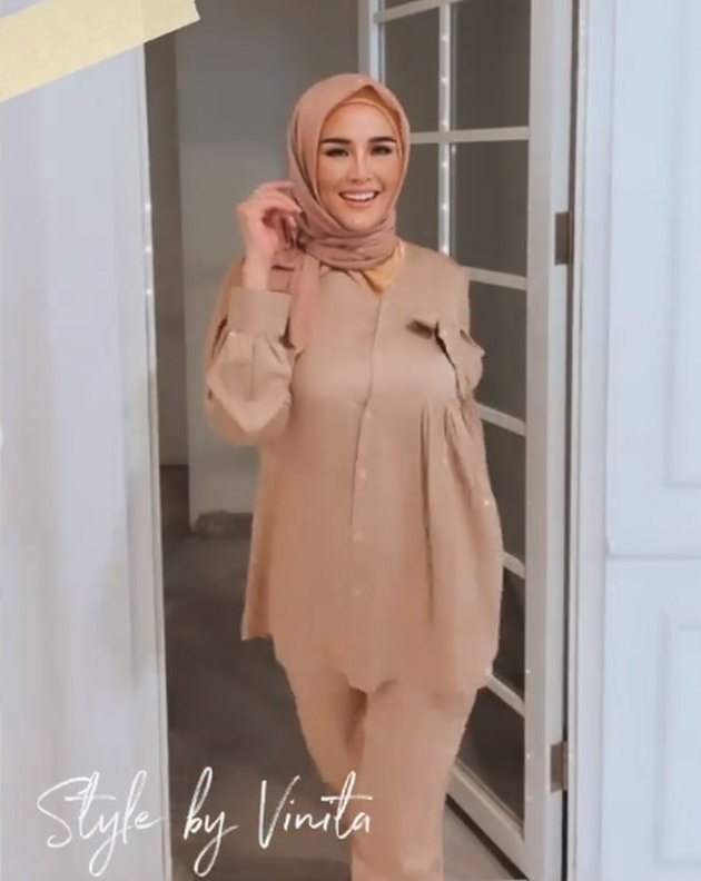 10 Photos of Nita Sofiani After Rumored Divorce with Vin Rana, Looks Happy Even Without Husband - Interested in Hijab Business