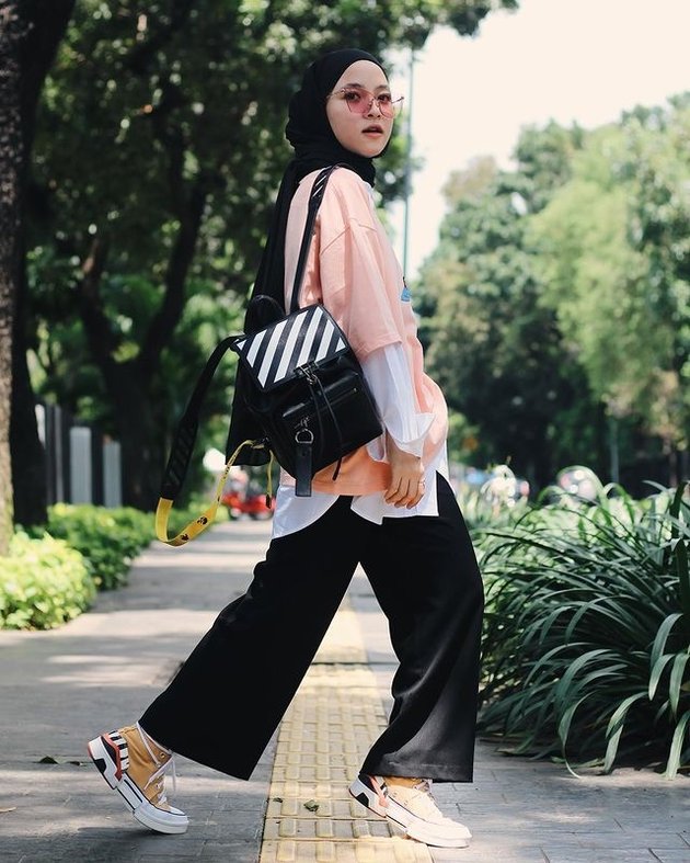 10 OOTD Photos of Nissa Sabyan Showcasing Modern Hijab Fashion, the Viral Figure Accused of Being the Third Person