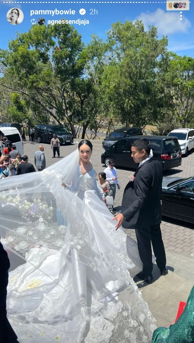 10 Foto Pernikahan Pamela Bowie 