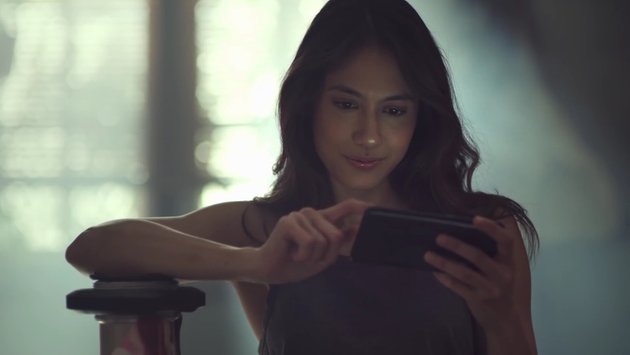 10 Photos of Pevita Pearce in the Latest Advertisement, Ambushed by Mysterious Gang
