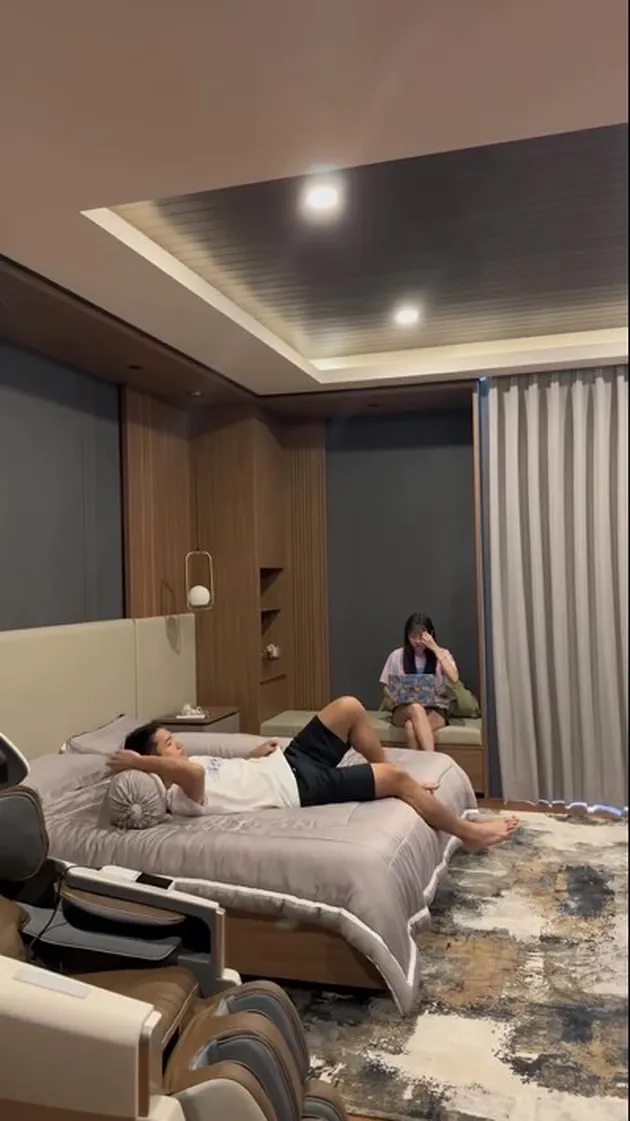 10 Foto Rumah Jonatan Christie