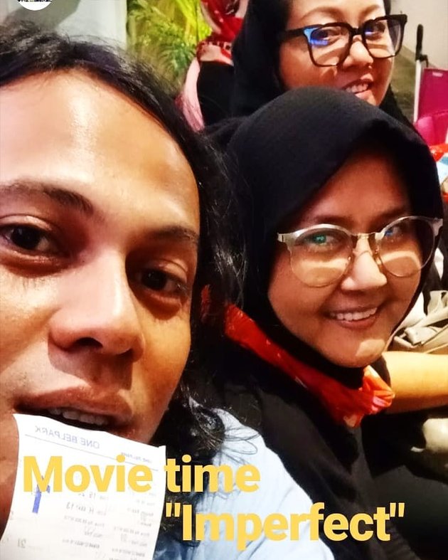 10 Last Photos of Ria Irawan Before Passing Away: Celebrating Wedding Anniversary in Bali, Watching Movies, and Smiling Despite Being in the Hospital