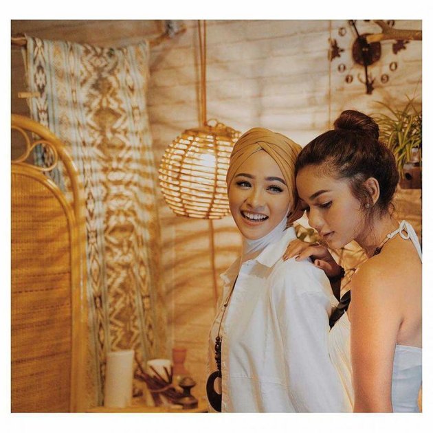 10 Latest Photos of Glenca Chysara that Grab Attention, Her Face Resembles Poppy Bunga When Wearing Hijab