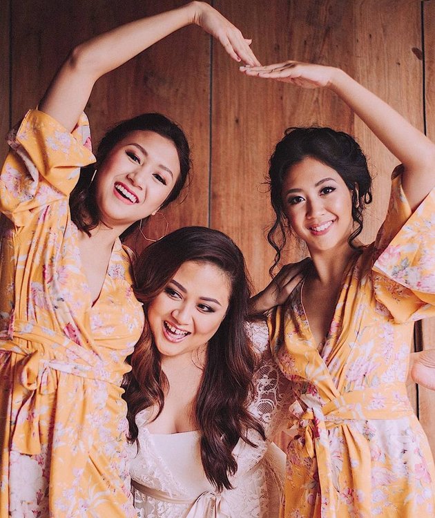 10 Photos of Sherina Sisters Trio, Always Compact and Beautiful!
