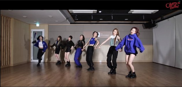 10 Girl Groups Perfectly Cover Boy Group Songs, IZ*ONE - TWICE
