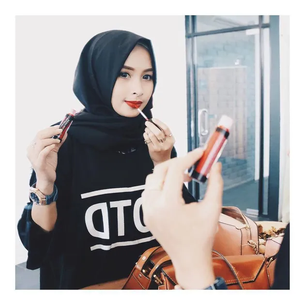 10 Hijabers Top Indonesia 