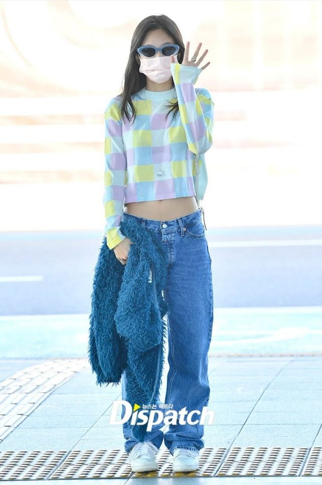10 Beautiful K Pop Idols Look Cool When Wearing Low Rise Pants