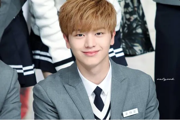 idol with golden ratio