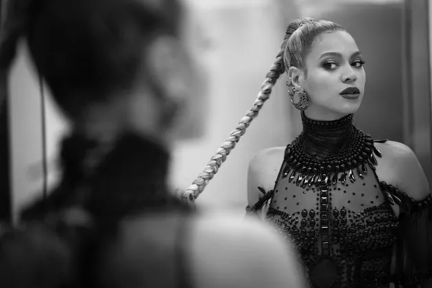 Di antara sederet penyanyi top yang merilis karyanya, album LEMONADE milik Beyonce Knowles sukses melesat. Bukan cuma secara visual, seluruh materi pada album ini juga menawarkan sederet sound unik dan menarik pada sisi audio.