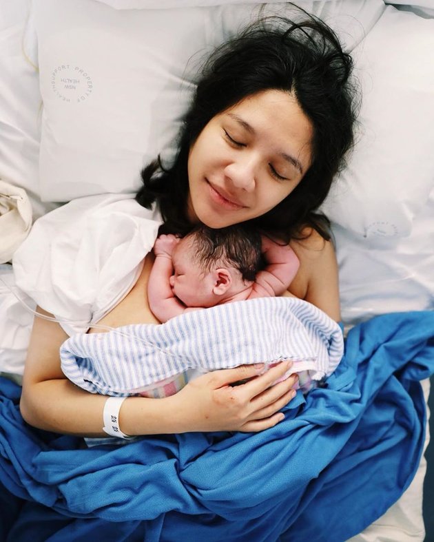 10 Touching Moments of Acha Sinaga's Delivery, Experienced Bleeding - Gives Birth to a Cute and Handsome Baby Boy