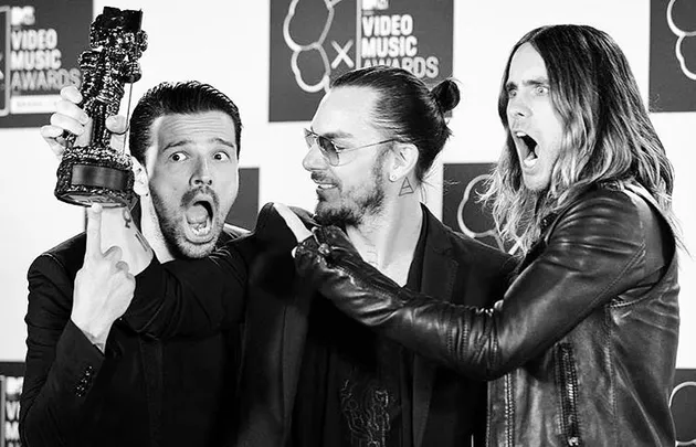 10 Music Video Bertema Halloween