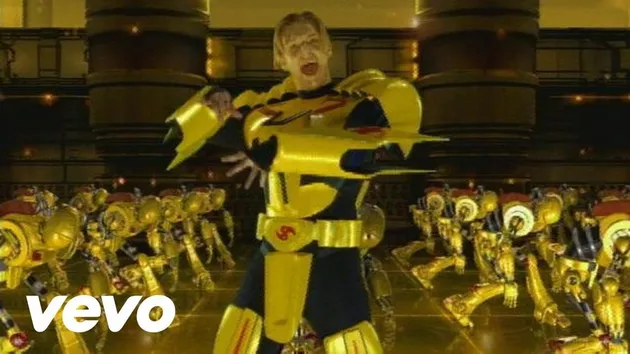 10 Music Video Bernuansa Futuristik