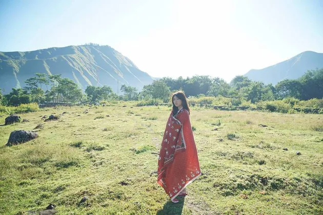 10 Lirik Terbaik Isyana Sarasvati Untuk Caption Instagram