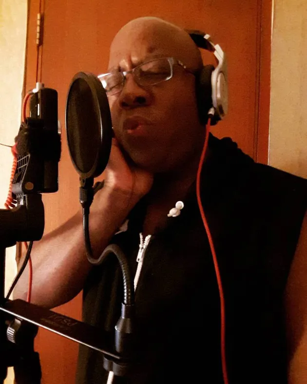 10 Penyanyi Pria Yang Terlupakan