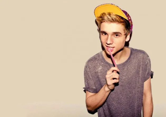 10 Penyanyi Yang Sempat Diidentikkan Dengan Justin Bieber