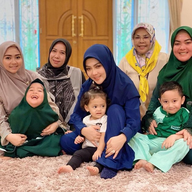 10 Beautiful Charms of Lala Nurlela, Syahrini's Sister-in-Law who Rarely Exposed and is a Single Parent of 4 Children