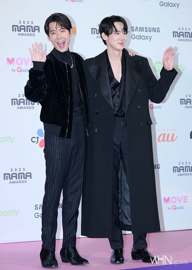 10 Portraits of Korean Actors & Actresses on the Red Carpet of MAMA Awards 2023 Day 2, which Bromance Makes You Smile