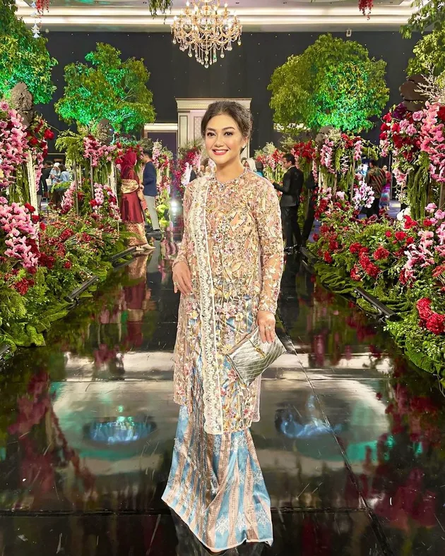 Bella Saphira Berhijab