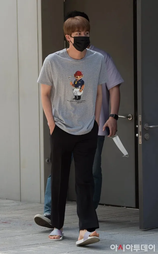 BTS pakai baju rumahan