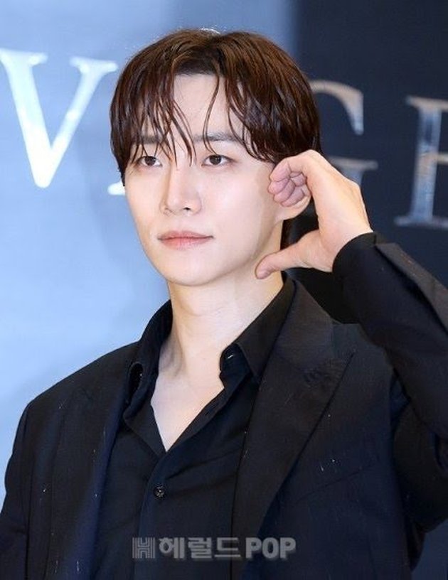 10 Handsome Portraits of Junho 2PM at Dior Pop-up Event, Radiating CEO Aura - His Sharper Face Captivates Fans