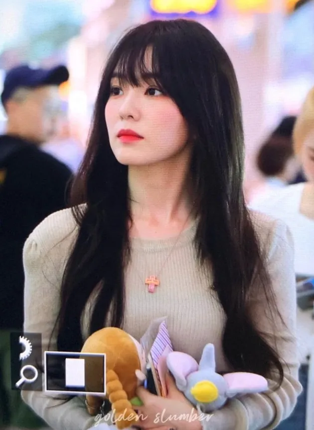 Irene Red Velvet 