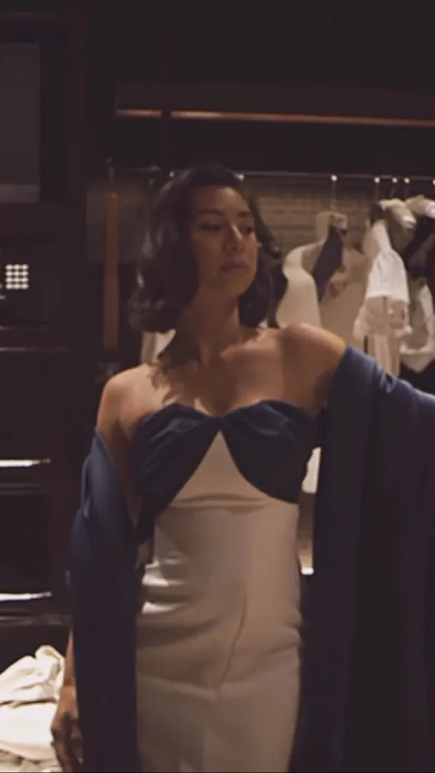 Jennifer Bachdim Hadiri Event Dove