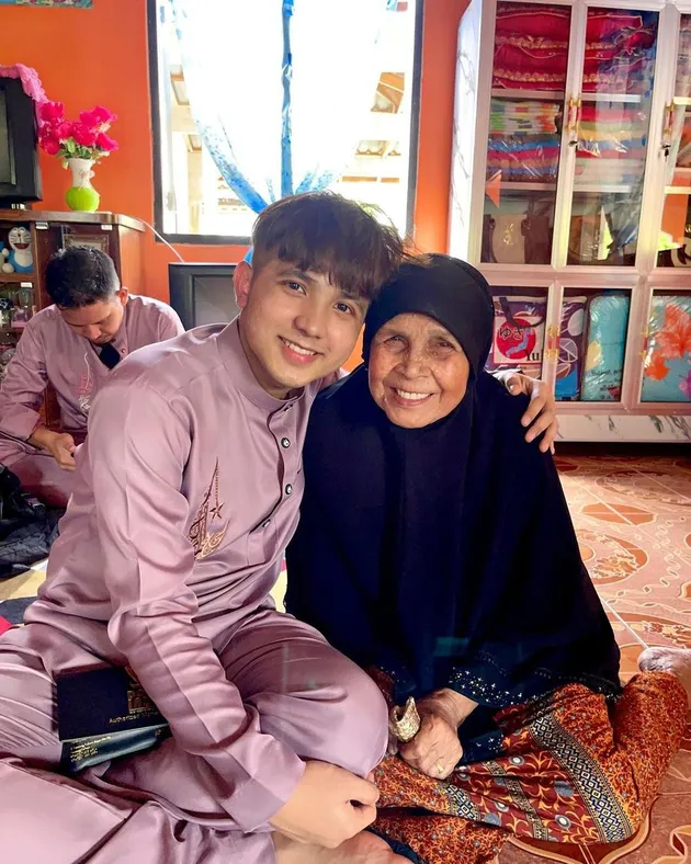 Jirayut Indonesia Banget Hafal Lagu Hari Merdeka WNI