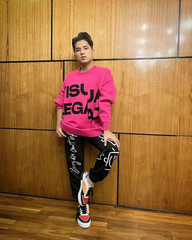 Jirayut Indonesia Banget Hafal Lagu Hari Merdeka WNI