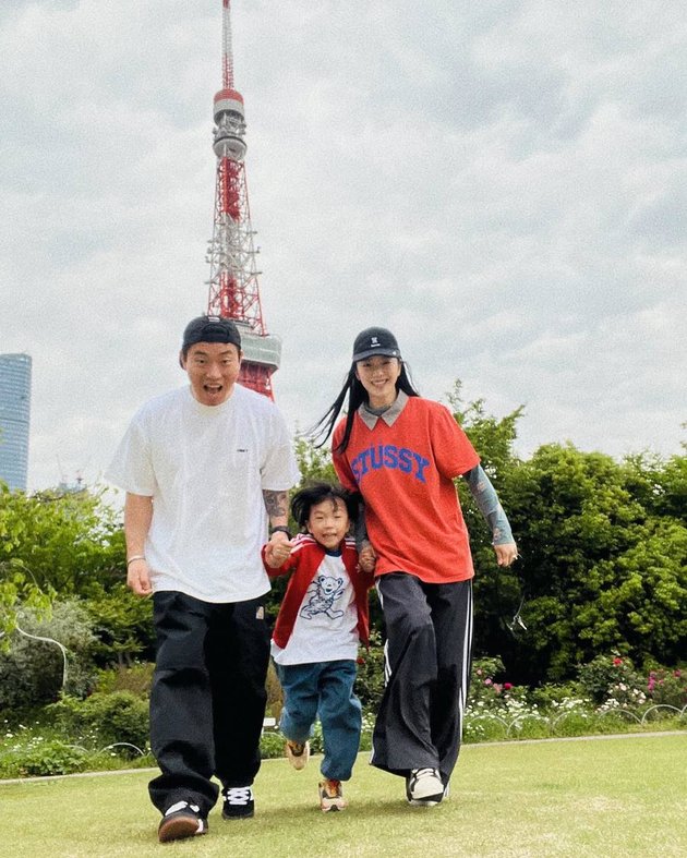 10 Portraits of Kang Gary, Former Running Man Star Who is Now More Focused as a Father, Living Happily with His Wife and Child