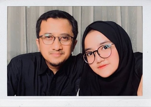 10 Pictures of Ustaz Yusuf Mansur and His Eldest Daughter, Fun and Not Awkward!