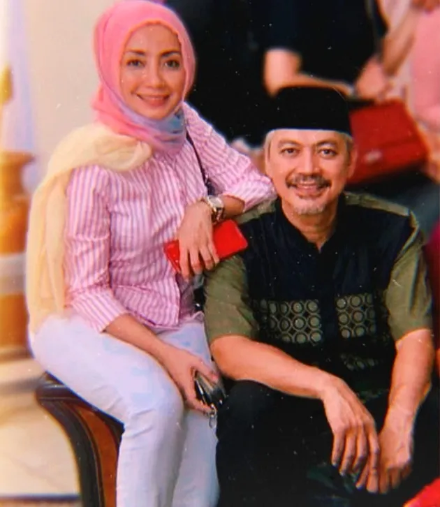 Adipura dan Ranee Dee