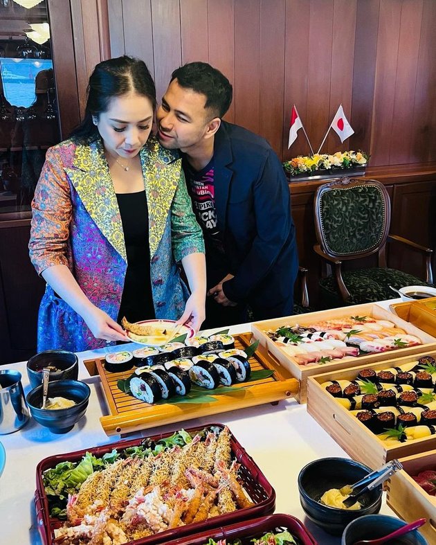 10 Portraits of Affection between Raffi Ahmad & Nagita Slavina in Japan, Kissing on a Luxury Ship - Netizens: Waiting for their Little Brother Cipung!