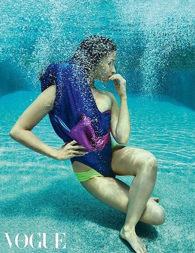 10 Cool Shots of Alia Bhatt in Water, Stunning in Dresses and Bikinis