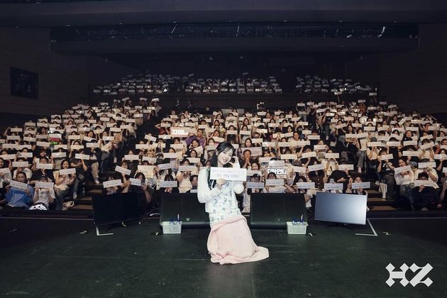 10 Photos of the Fun of Kim Ji Won's 'Be My One' Fanmeeting in Seoul, Making Fans Even More Excited to Meet Her in Jakarta