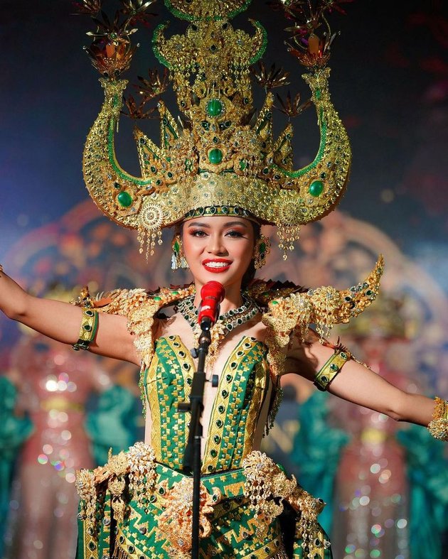 10 Portraits of Farhana Nariswari's National Costume that Will be Showcased at Miss International 2023, Magnificent with Lampung's Siger - A Painting Full of Meaning