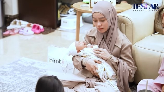 10 Portraits of Lesti and Rizky Billar Visiting Baby Azura, Aurel Hermansyah and Atta Halilintar's Child - Forgot How to Hold a Baby, Ready to Have More Children?