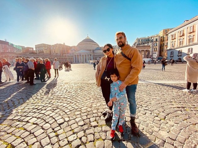 10 Portraits of Raffi Ahmad and Family's Vacation in Italy, Visiting the Leaning Tower of Pisa to Almost Being Robbed