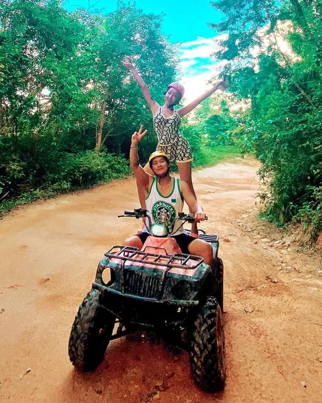 Lucinta Luna Gugat Cerai Suami Bule