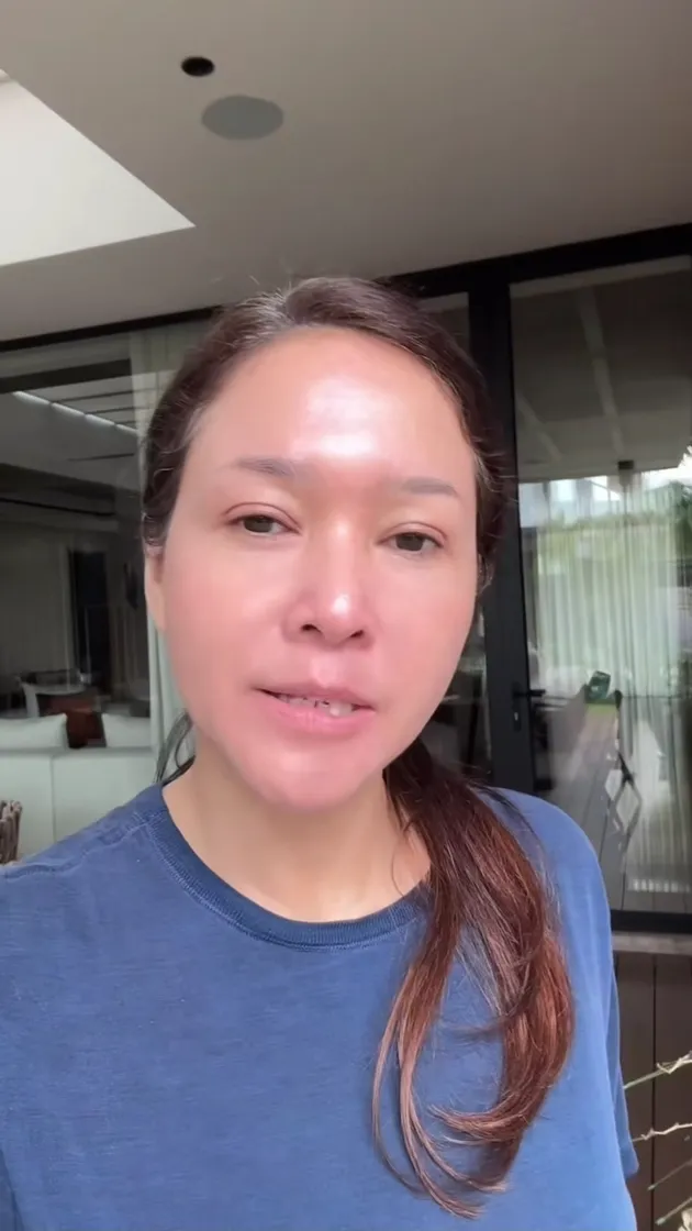 Gigi dan Wajah Tanpa Makeup Maia Estianty