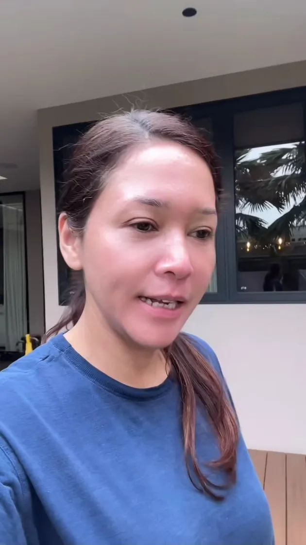 Gigi dan Wajah Tanpa Makeup Maia Estianty