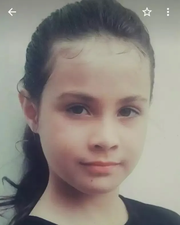 Foto Masa Kecil Istri Pejabat