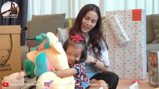 Kado Ulang Tahun Briel Anak Momo Geisha
