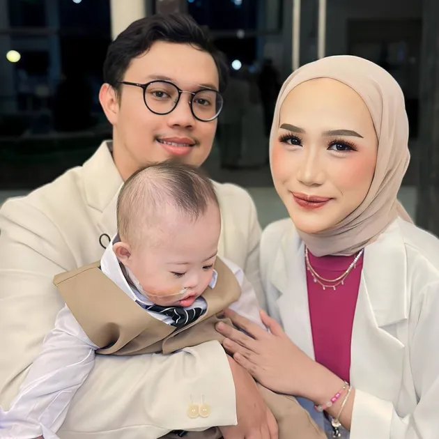 Nadya Shavira Berhijab