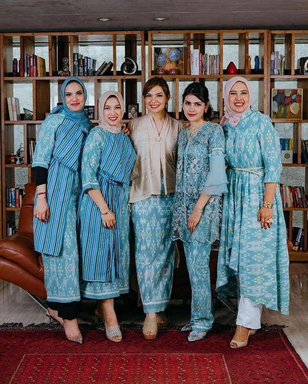 10 Portraits of Najwa Shihab and Her 3 Sisters, Equally Beautiful and Intelligent