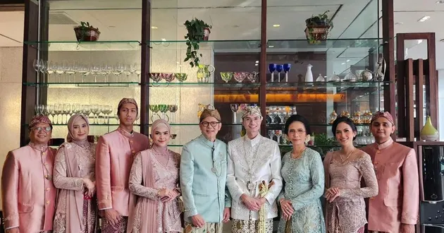 Pernikahan Dhitya Putra Bungsu Dokter Boyke
