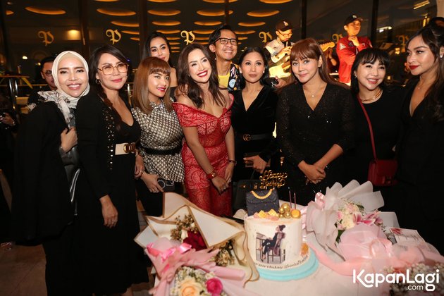 10 Pictures of Shinta Bachir's Luxurious 38th Birthday Party, Highlighted by a Hundred Million Rupiah Ring - Admits Many Men Approached Her